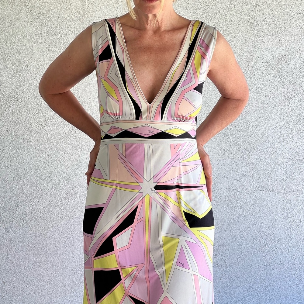 Emilio Pucci fabric, wardrobe dress. Size 8. Handcrafted from silk jersey